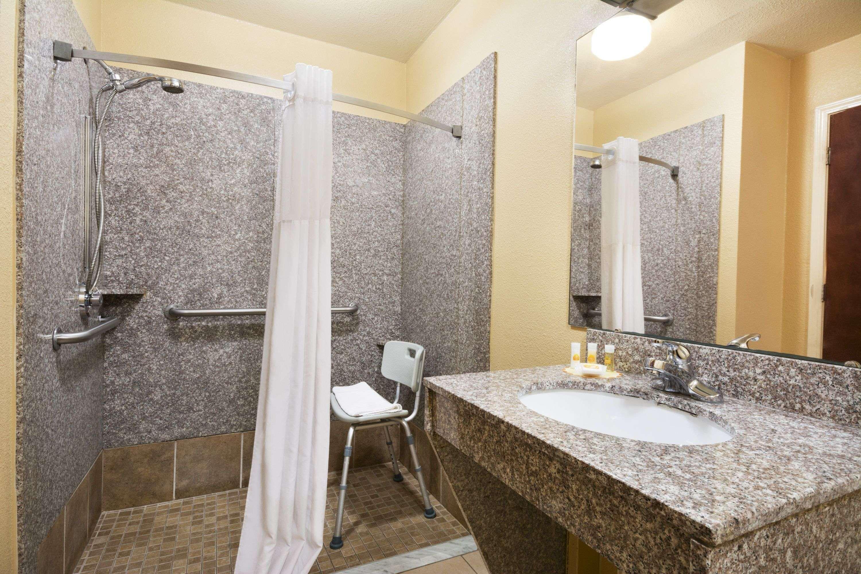 Days Inn By Wyndham Weldon Roanoke Rapids Zewnętrze zdjęcie