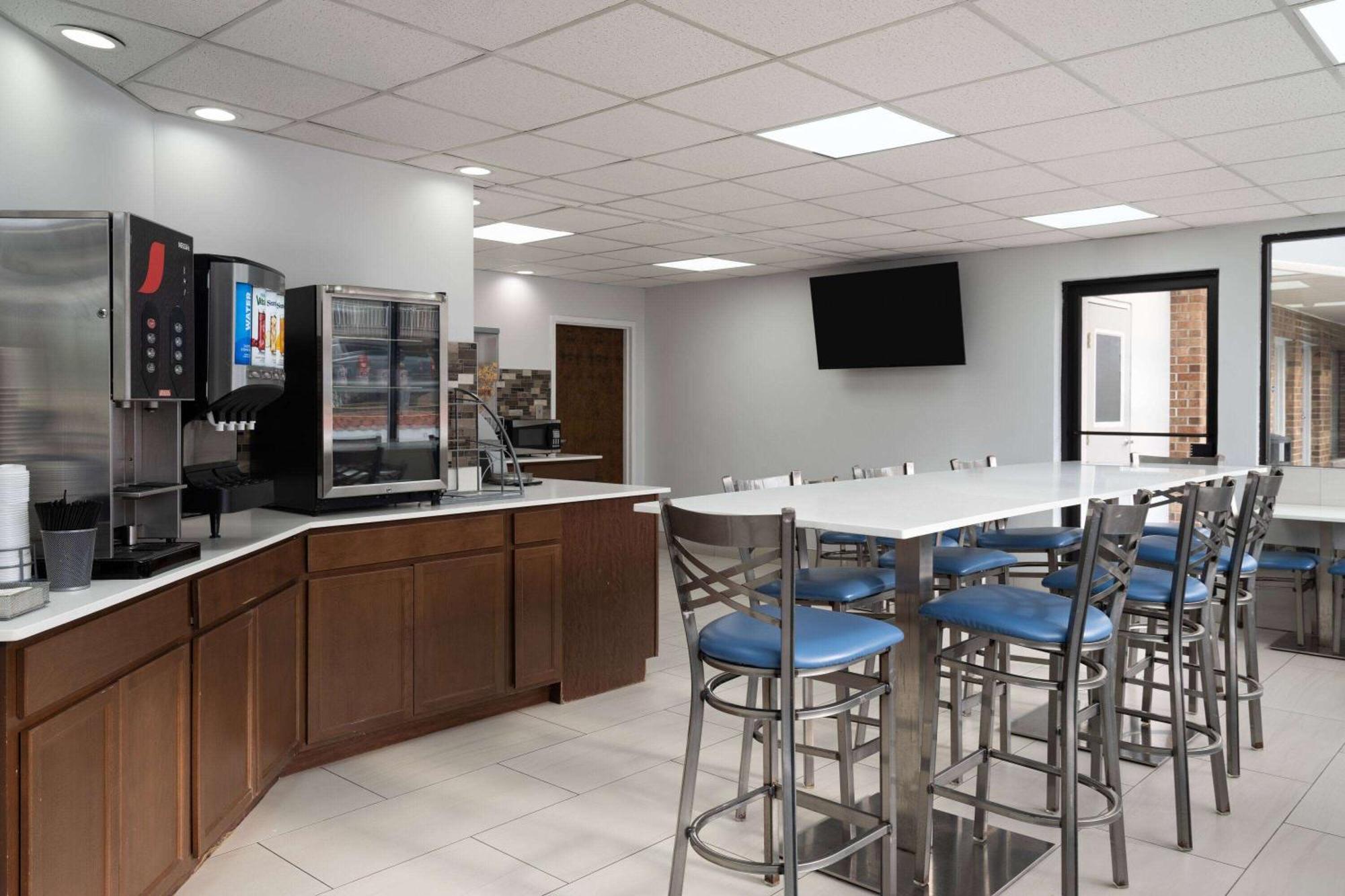 Days Inn By Wyndham Weldon Roanoke Rapids Zewnętrze zdjęcie