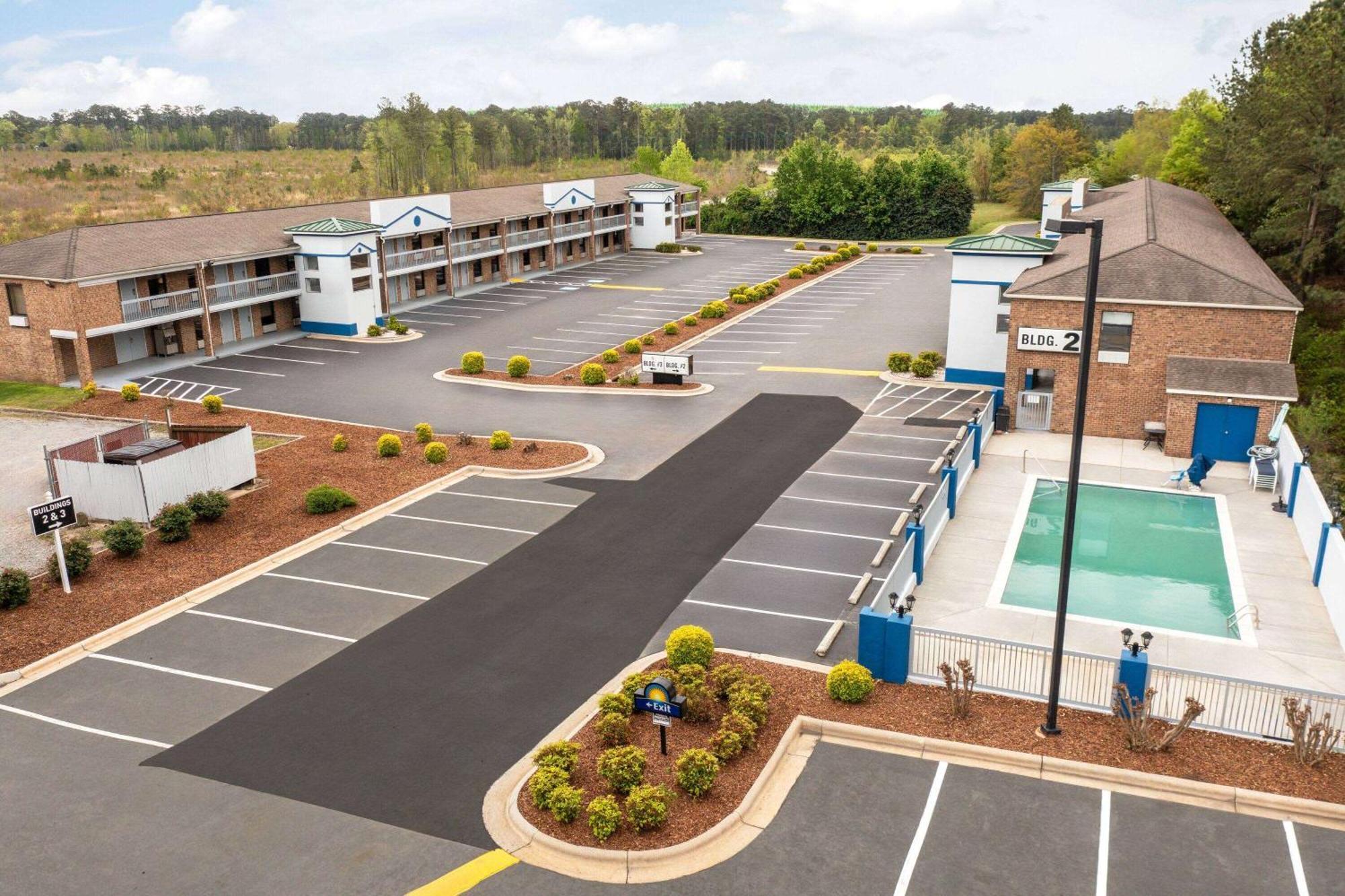 Days Inn By Wyndham Weldon Roanoke Rapids Zewnętrze zdjęcie
